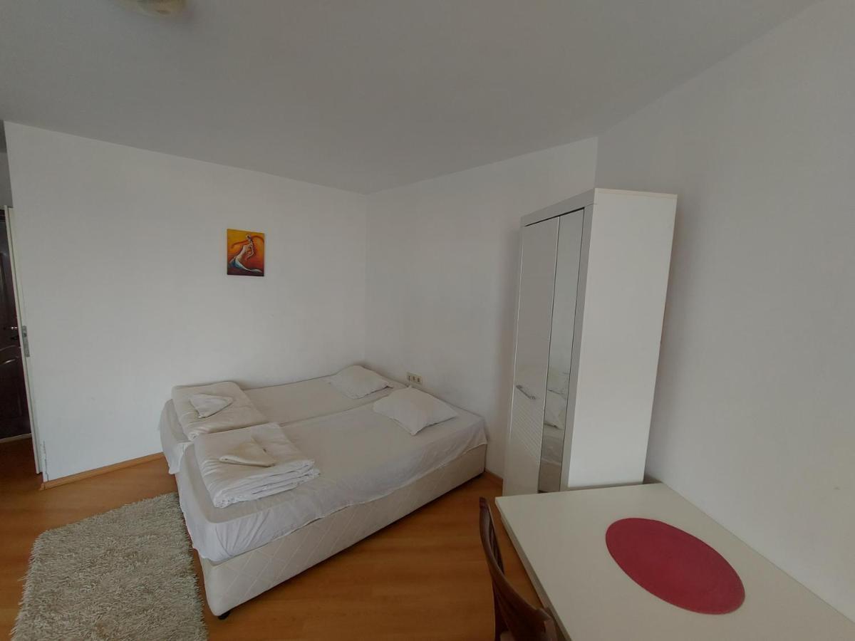 Studios & Apartments Perla Sunny Beach Exterior photo